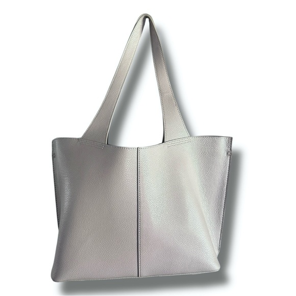 HOBO Vida Tote in Micro Pebbled Leather Morning Dove Grey Orona Blue Interior - Picture 2 of 10